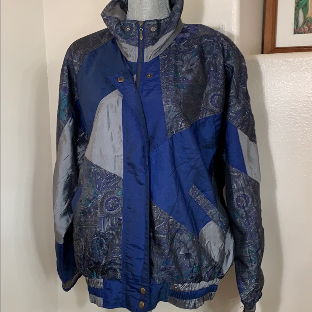SOLD SOLD !! LAVON Women’s Windbreaker Sz L